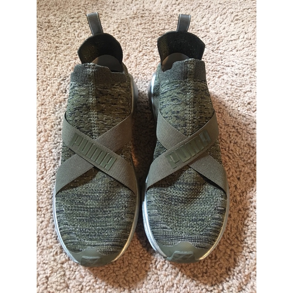 Puma Sneakers